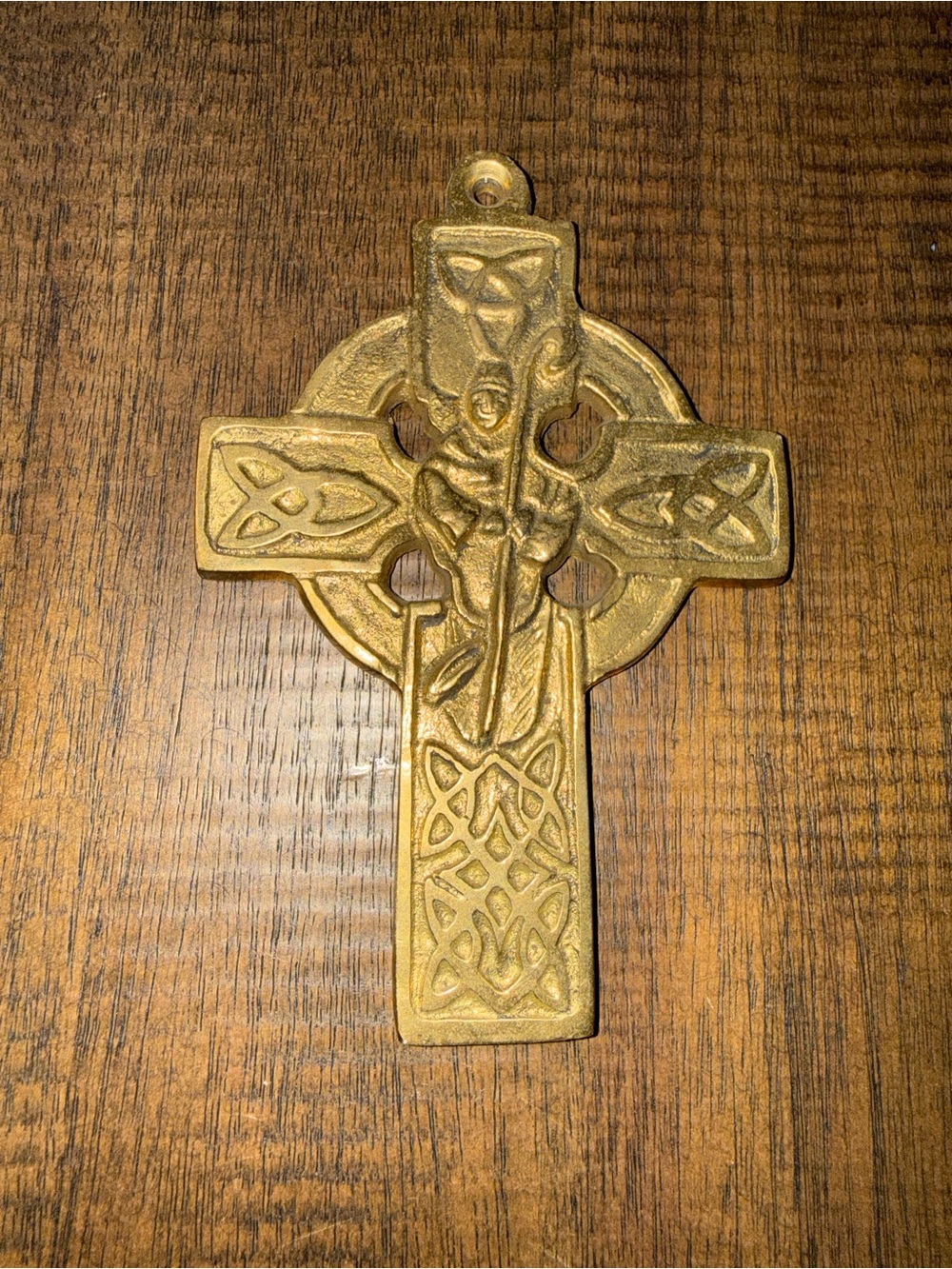 Celtic Cross Wall Hanging in Gold Tone